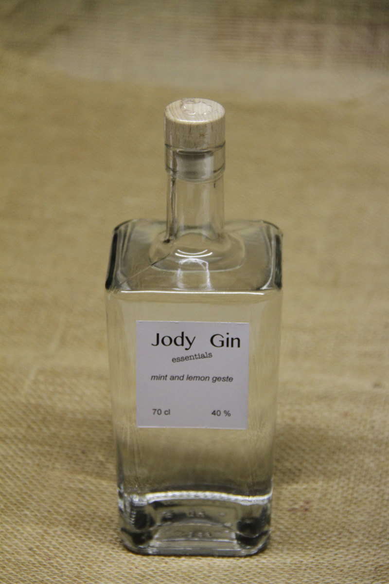 Jody Gin Essentials: munt en citroenschil